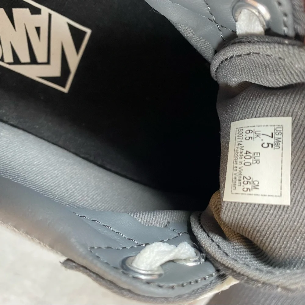 Size 7.5 Vans Ward Retro Gray & Black Sneakers Men’s NWOT No box - Picture 8 of 9